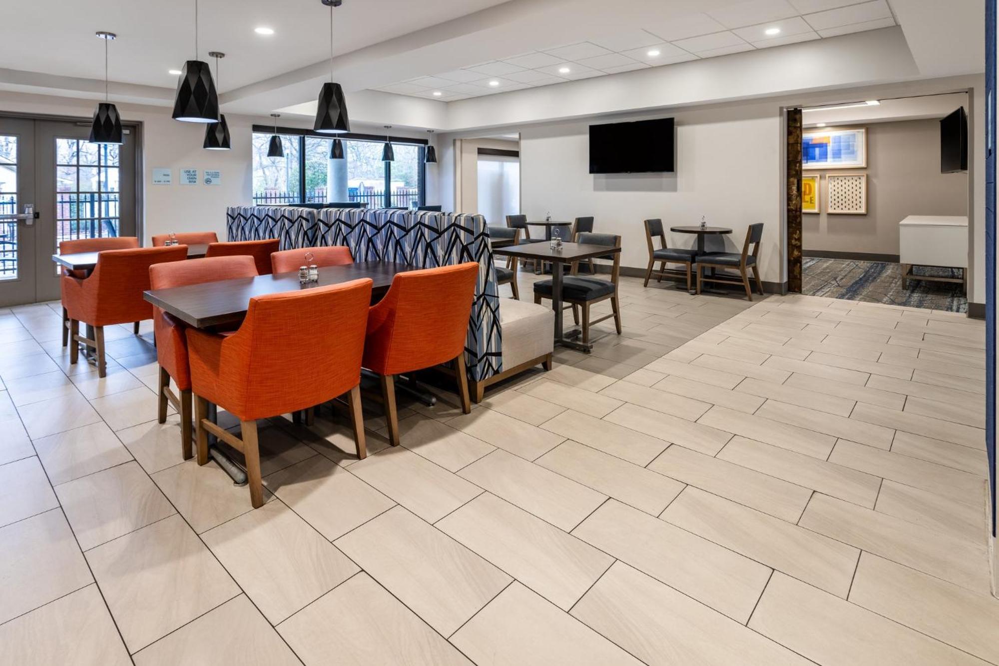 Holiday Inn Express Hotel & Suites Jackson - Flowood By Ihg Eksteriør bilde